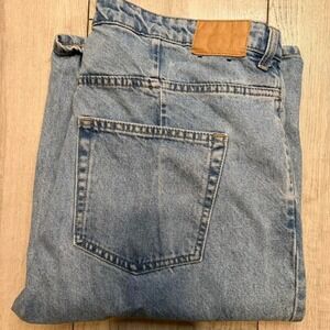 Weekday unisex Blue denim baggy jeans size W33 x L32  MEN